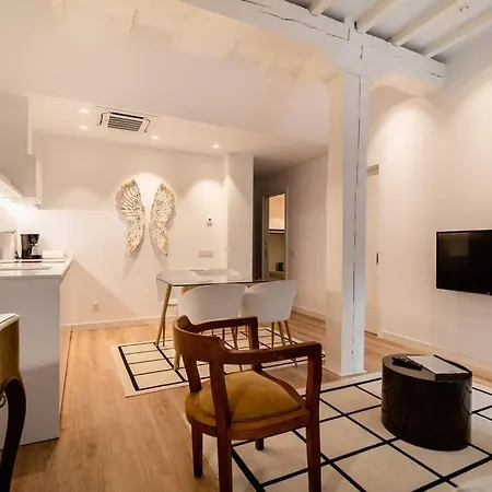 アパート Newly Opened Central Suites! By Santiago *